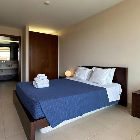 Herdade Dos Salgados, T2 12c 3d, Lagoas 아파트